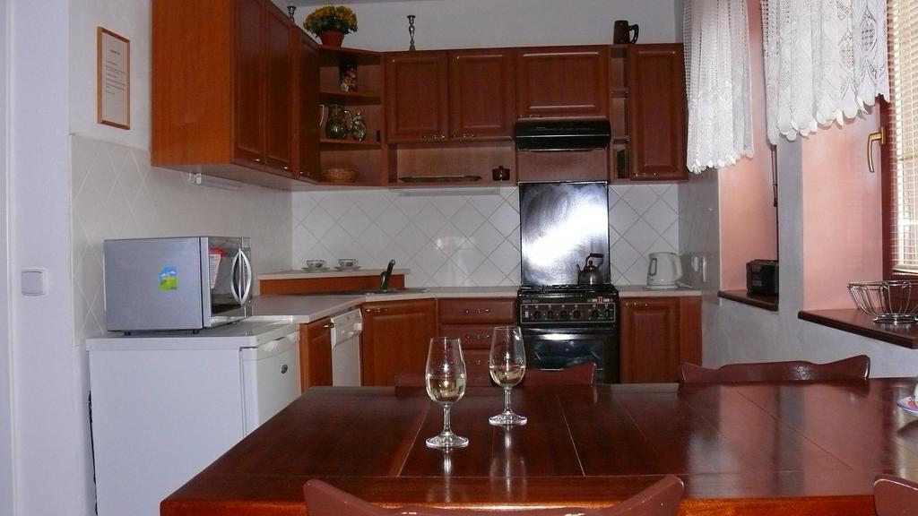 Apartment Zelezny Hrozen Вальтице Номер фото